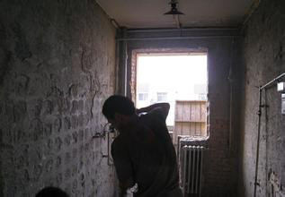 蘇州吳中區專業室內外拆除,拆舊打墻,拆吊頂砸墻局改部整打地平